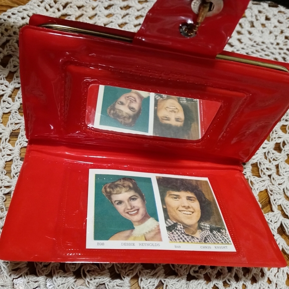 Vintage red clutch wallet - Picture 6 of 7